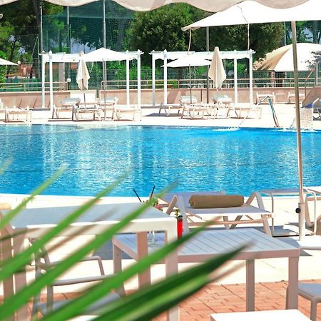 Tursport Aparthotel Taranto Exterior foto