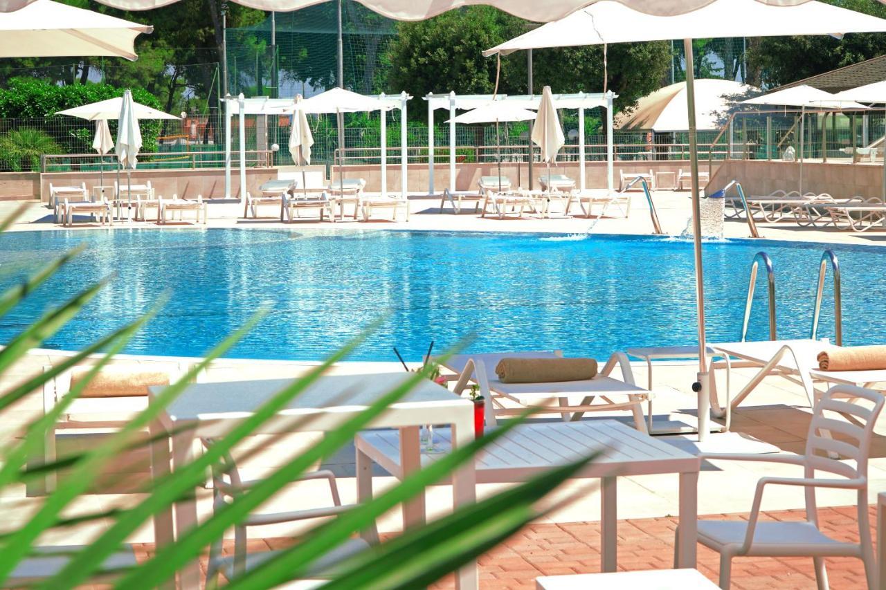 Tursport Aparthotel Taranto Exterior foto