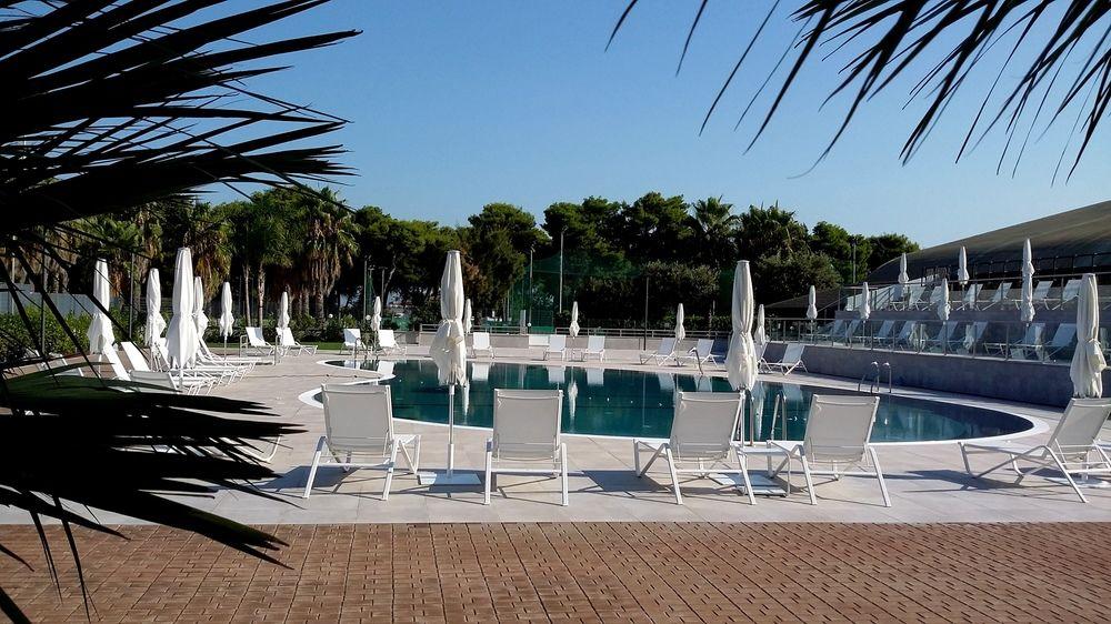 Tursport Aparthotel Taranto Exterior foto