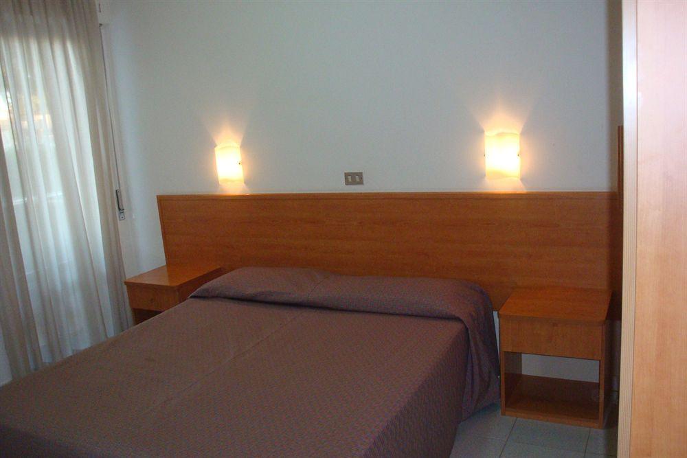 Tursport Aparthotel Taranto Exterior foto