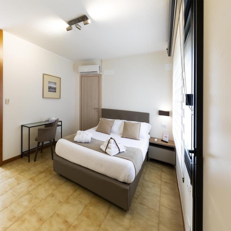 Tursport Aparthotel Taranto Exterior foto