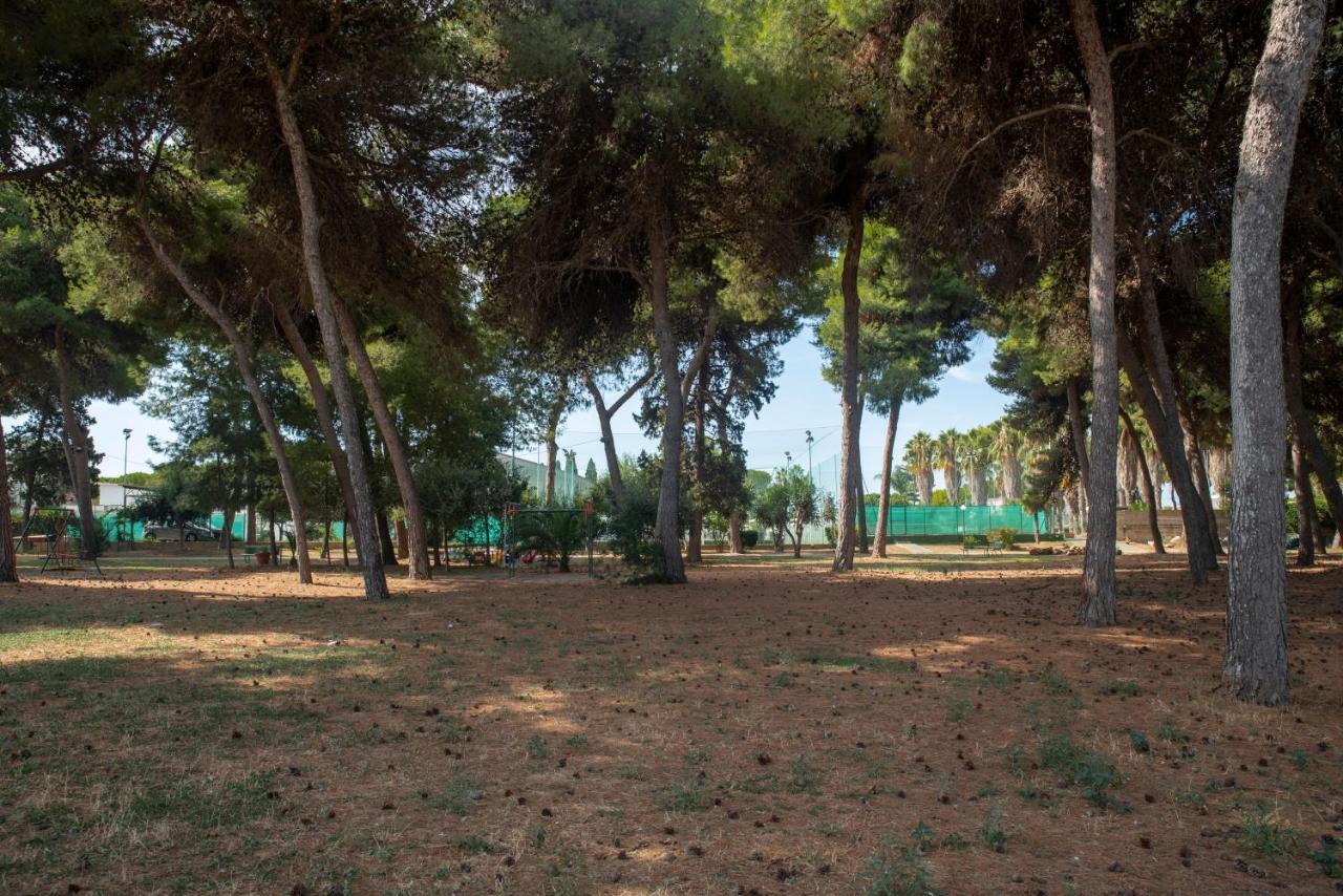 Tursport Aparthotel Taranto Exterior foto